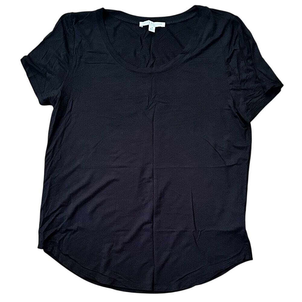 Green Envelope Basic Black Scoop-Neck Short-Sleeve T-Shirt Small